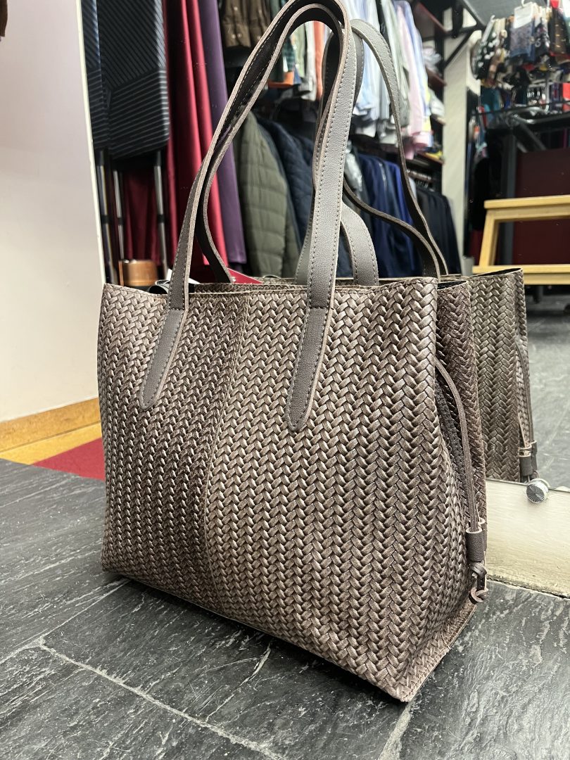 Bolso de Piel con Asa de Hombro y Cierre de Cremallera - Imagen 3