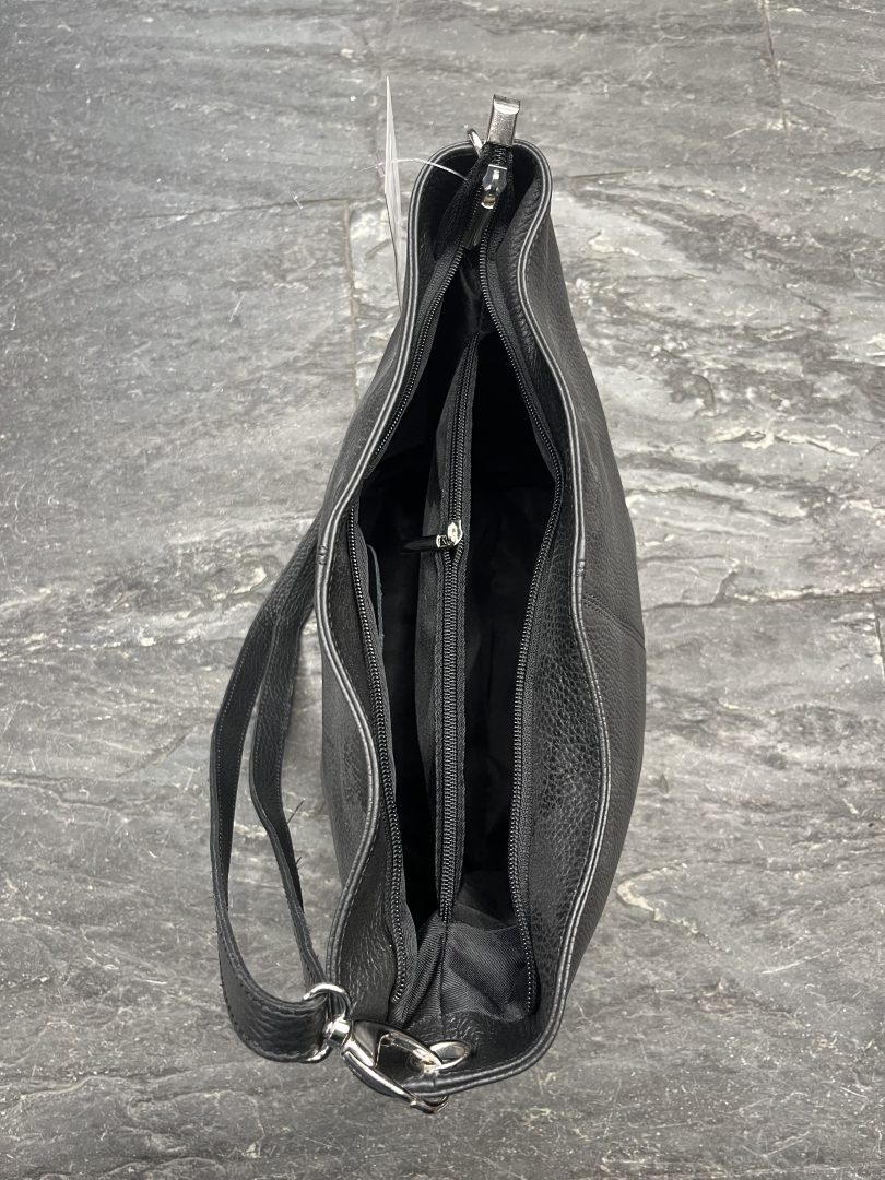 Bolso de Piel Negro con Tachas y Asa Larga - Imagen 6