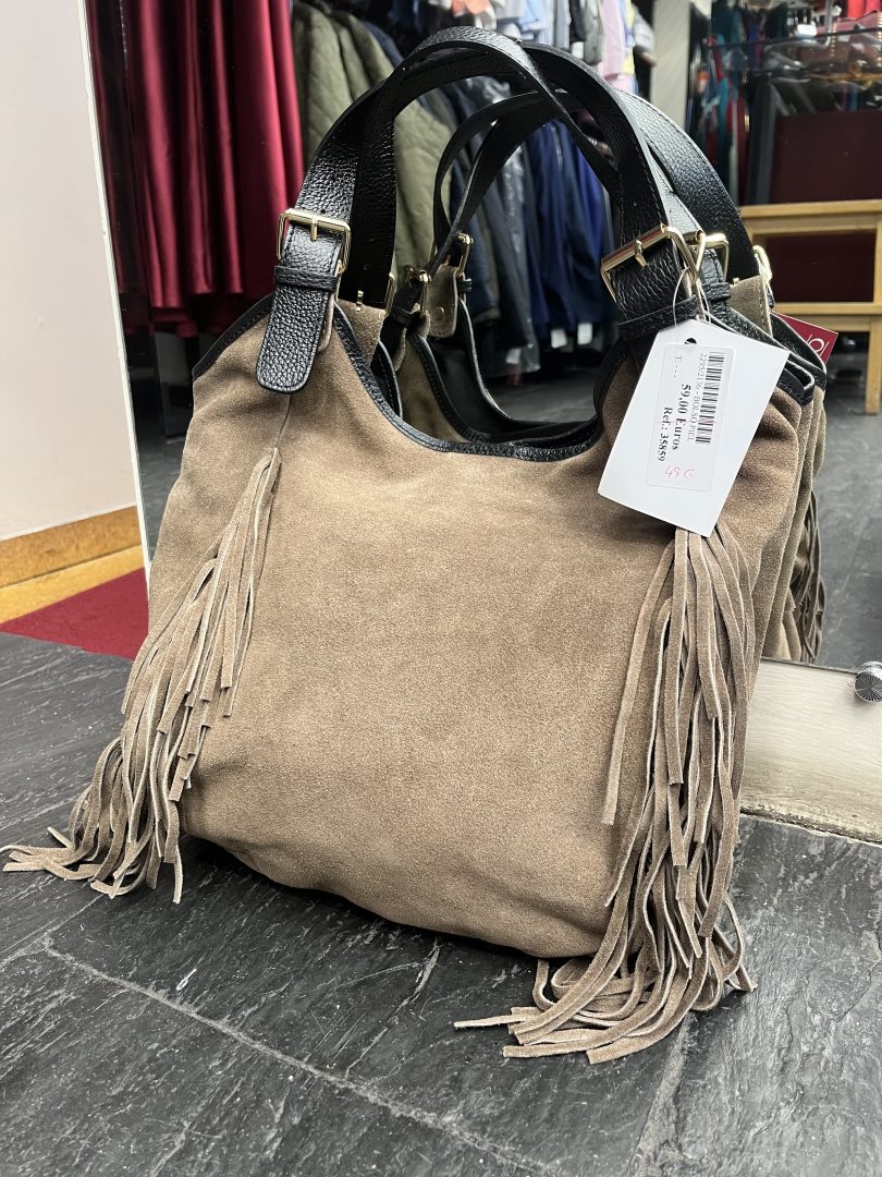 Bolso de Piel Serraje Camel con Flecos - Imagen 3