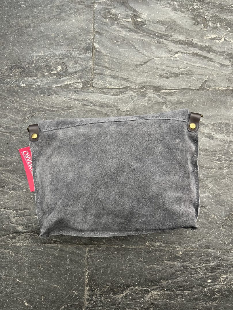 Bolso de Piel Gris Claro con Solapa - Imagen 3