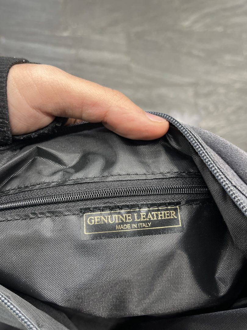 Bolso de Piel Gris Claro con Solapa - Imagen 6