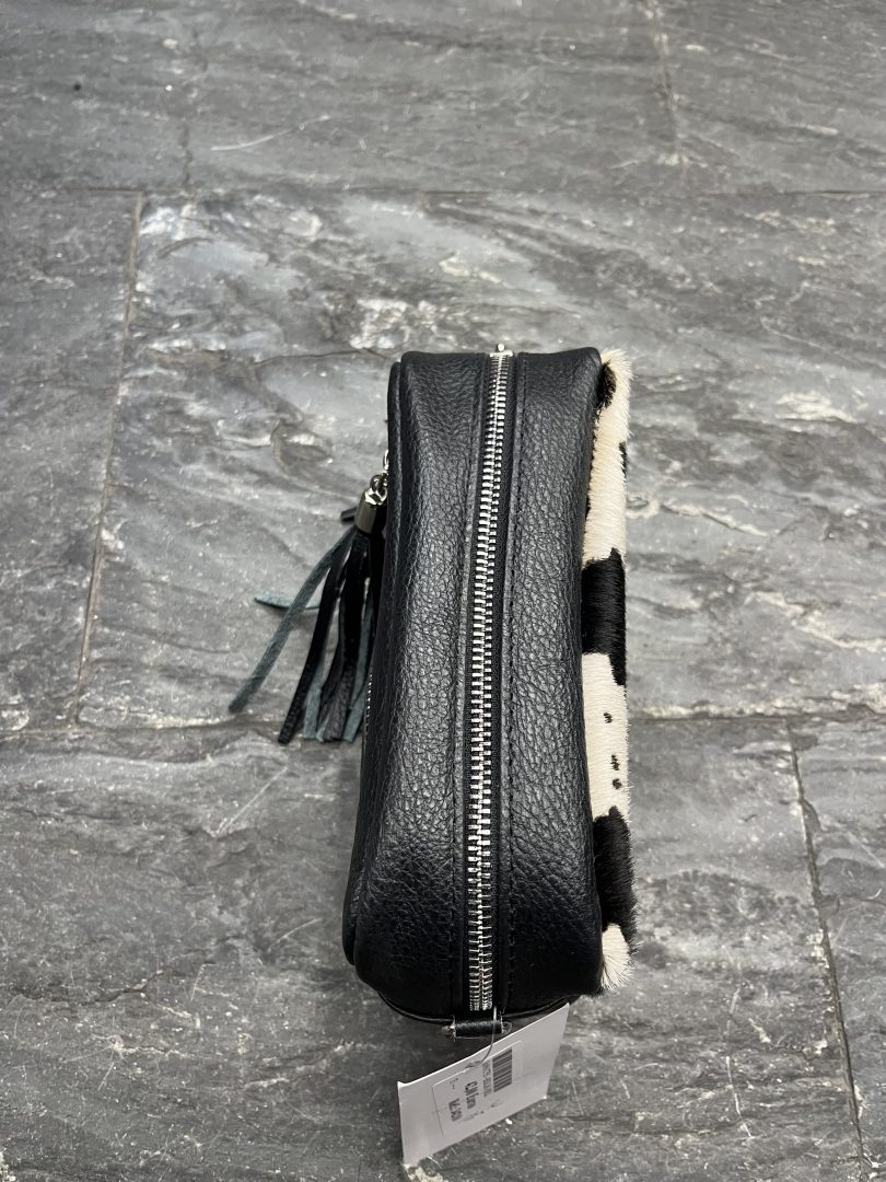 Bolso de Piel Negro con Pelo de Potro Animal Print - Imagen 2