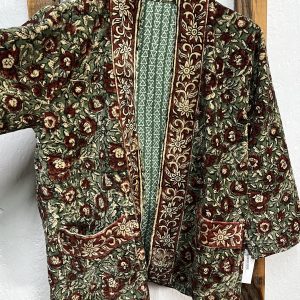 Kimono reversible de terciopelo con estampado floral clásico y bolsillos