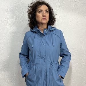 Cortavientos reversible azul forrado con capucha desmontable