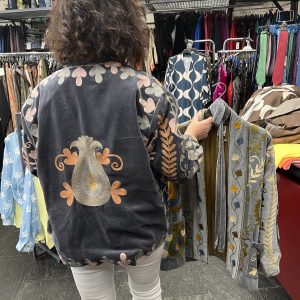 Kimono de Terciopelo Bordado Gris Marengo