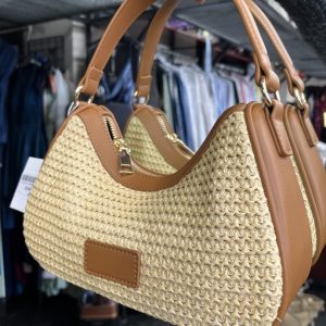 Bolso Rafia Camel Tipo Hobo