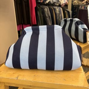 Bolso Cierre Boquilla Rayas Azul Marino y Blanco