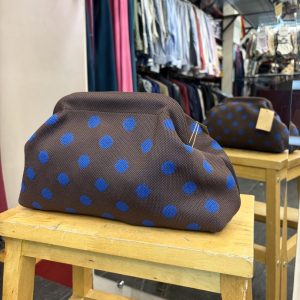 Bolso Cierre Boquilla Lunares Marrón Oscuro y Azul