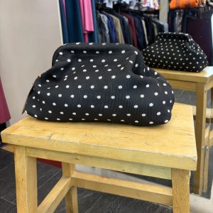 Bolso Cierre Boquilla Lunares Negro y Blanco