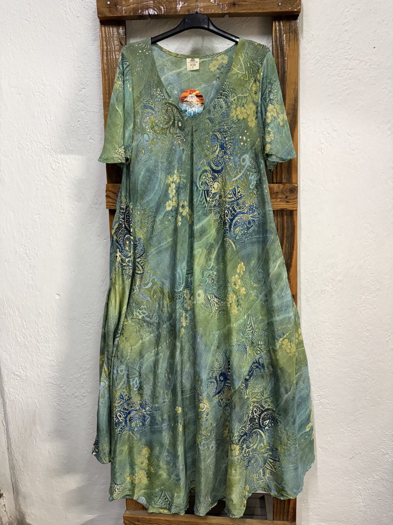 Vestido Seda Verde Agua Artístico
