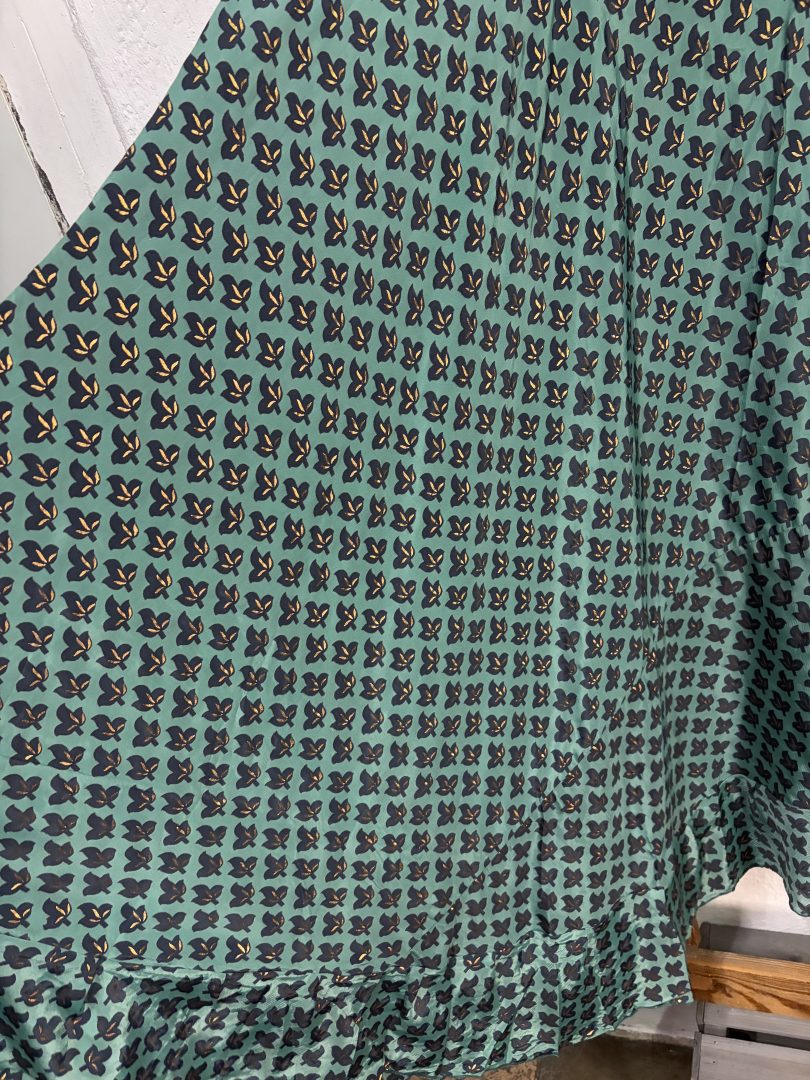 Vestido Seda Estampado Floral Verde - Imagen 2