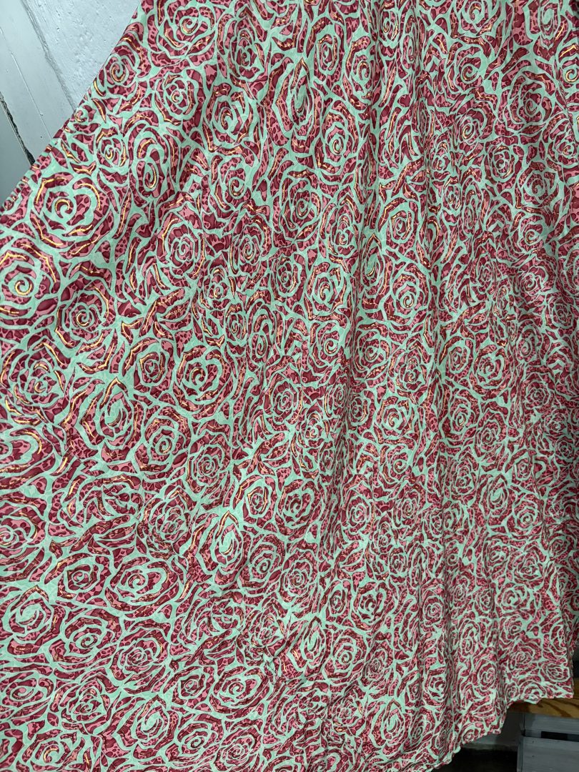 Vestido Seda Rosas Coral - Imagen 2