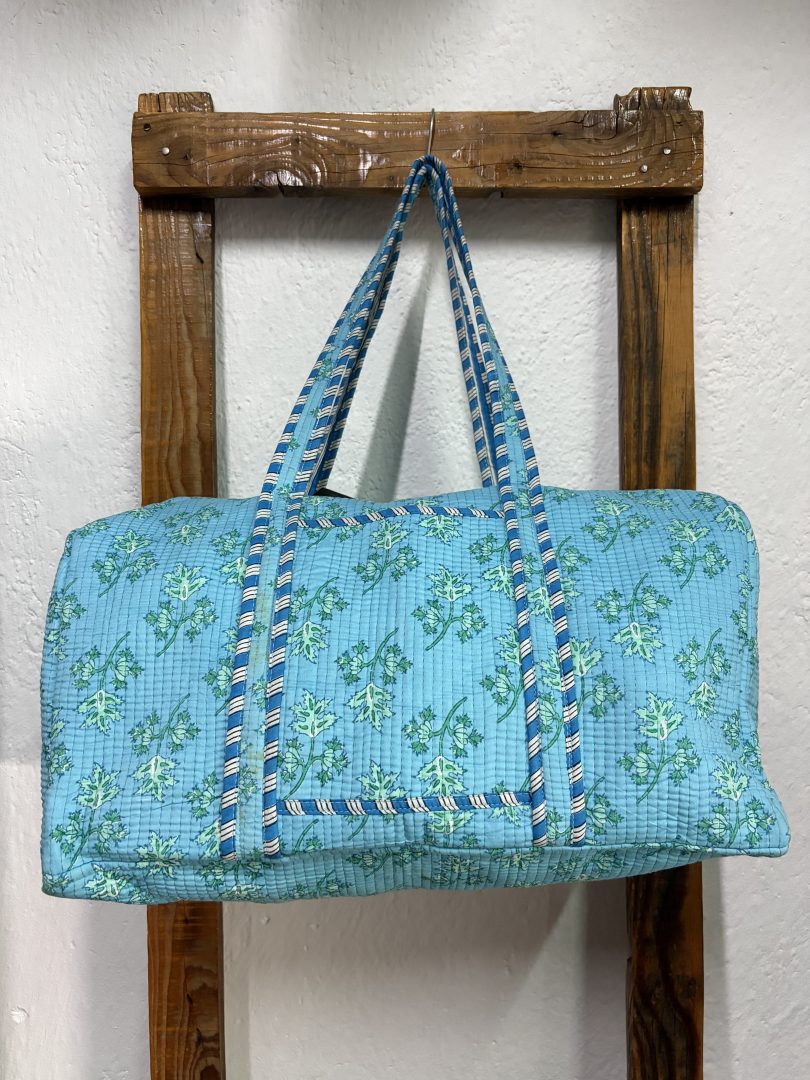 Bolsón Acolchado de Viaje 100% Algodón – Turquesa Floral