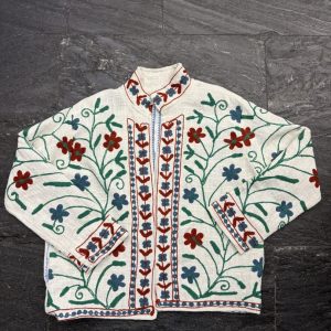 Kimono Suzani Crudo con Bordado Floral Multicolor