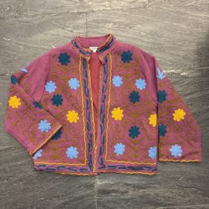 Kimono Suzani Rosa con Bordado Floral Multicolor