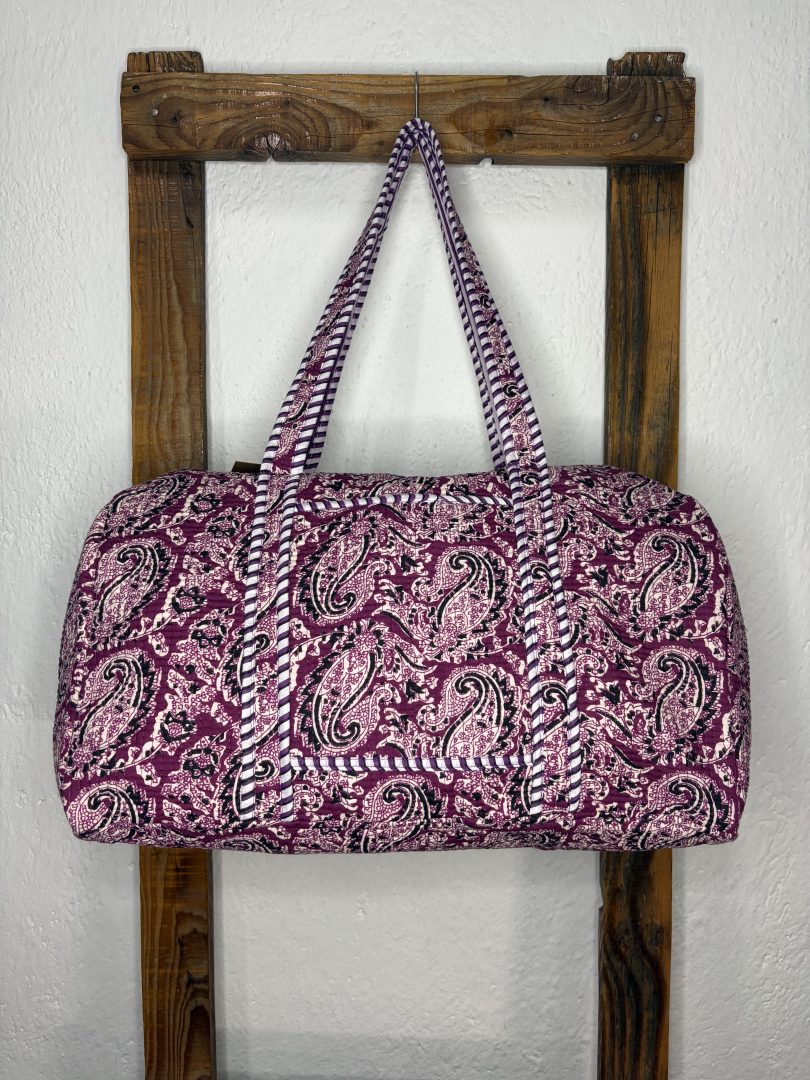 Bolsón Acolchado de Viaje 100% Algodón – Paisley Burdeos