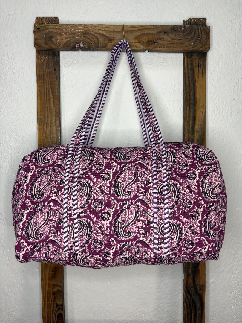 Bolsón Acolchado de Viaje 100% Algodón – Paisley Burdeos - Imagen 2