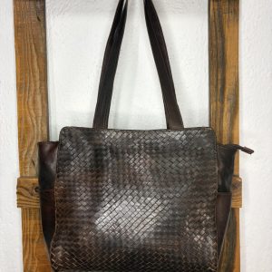 Bolso de Cuero Marrón Hecho a Mano con Trenzado