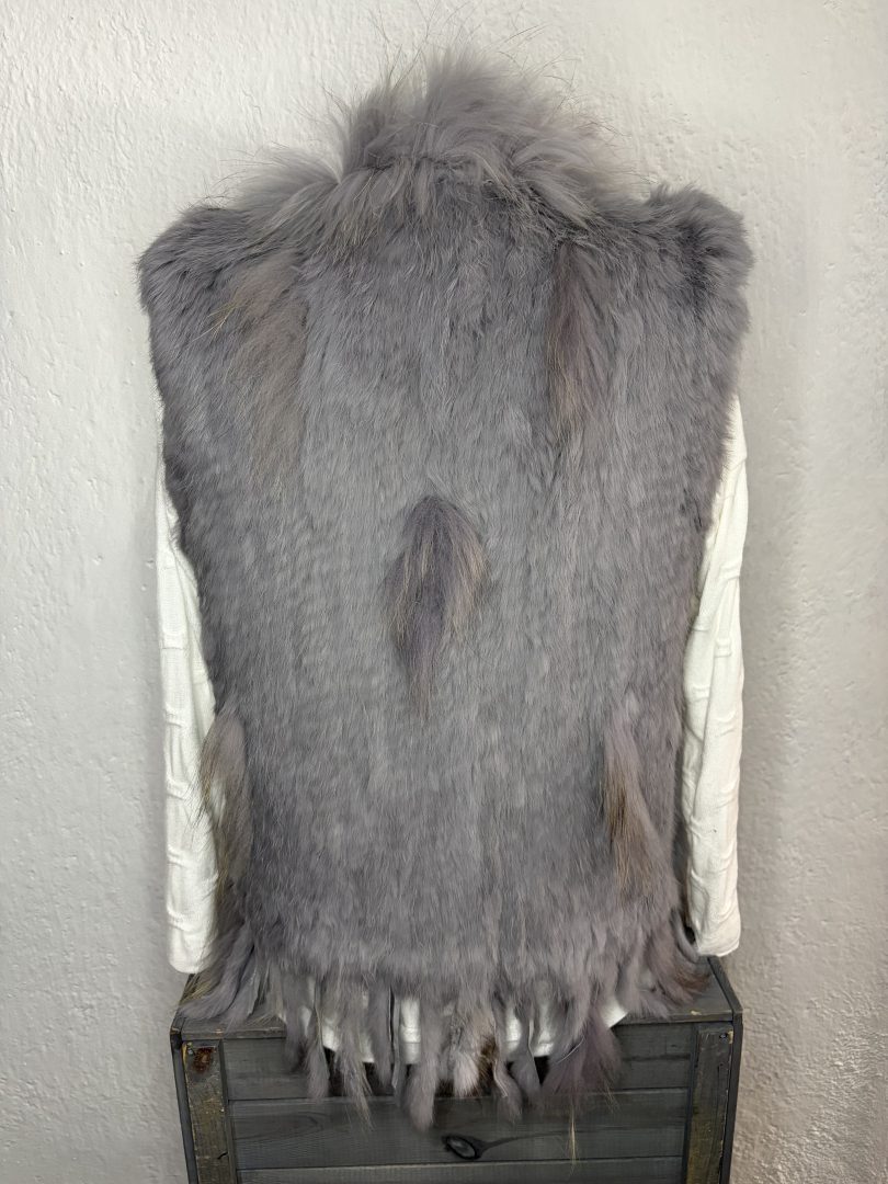 Chaleco Pelo Natural de Conejo y Zorro – Gris Perla - Imagen 2