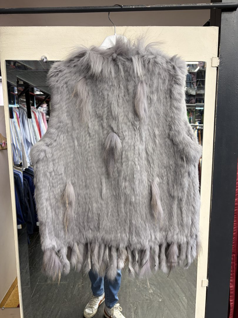 Chaleco Pelo Natural de Conejo y Zorro – Gris Perla - Imagen 7